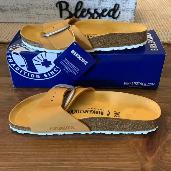 madrid big buckle apricot